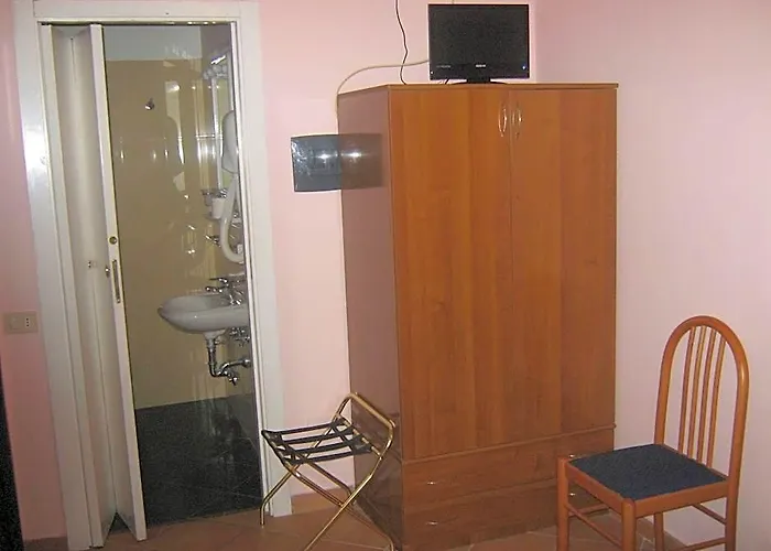 Ferraro Hotel 2*